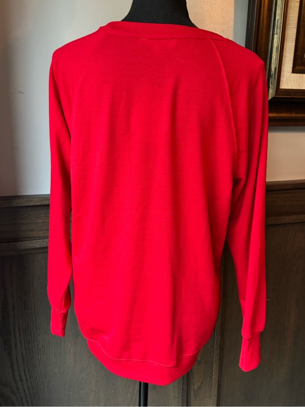 Workshop Republic Clothing Red “Merry” Crewneck Sweatshirt Medium NWT - Picture 4 of 7